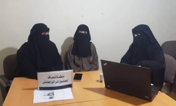 منظمة توثق شهادة الأسيرة المحررة من سجون المرتزقة في مأرب شمس الكبسي 