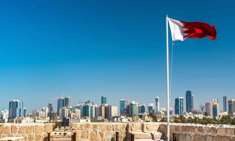 إيران تعلن استهداف أكبر مركز بيانات في دولة خليجية