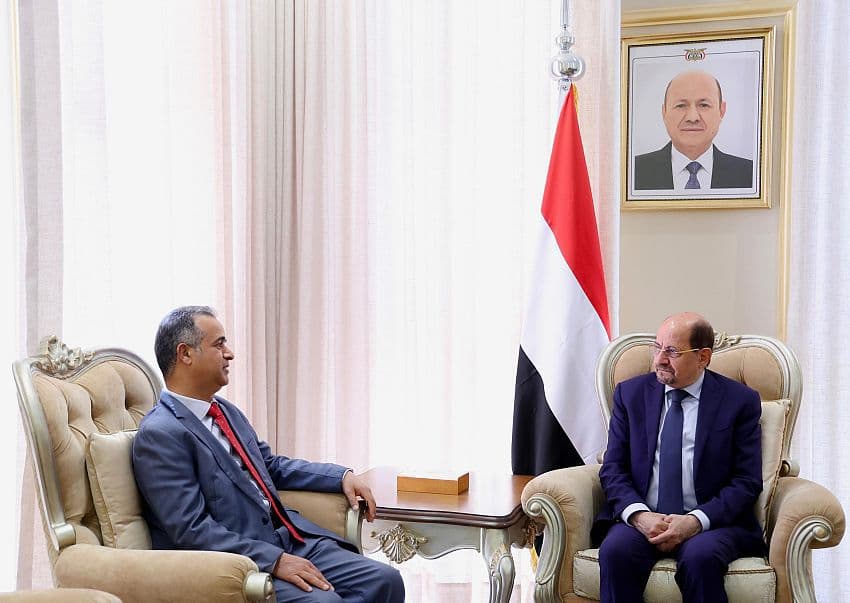 رئيس الوزراء يستقبل سفير ليبيا لدى اليمن