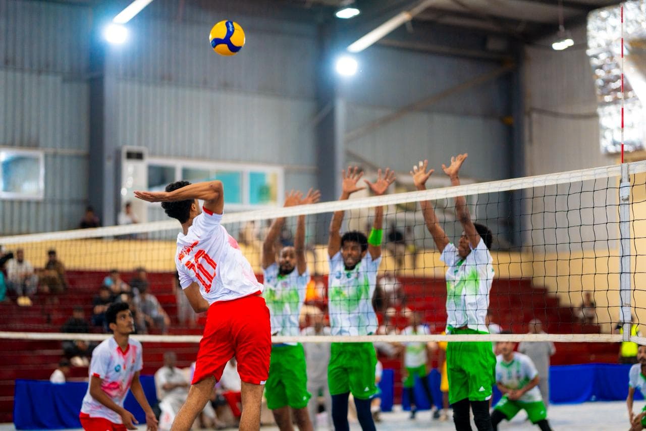 بطولة البرنامج السعودي لتنمية وإعمار اليمن لكرة الطائرة بعدن تواصل منافساتها لليوم الرابع