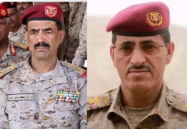 مساعد وزير الدفاع اللواء باتيس يهنئ وزير الدفاع بمناسبة نيله الثقة