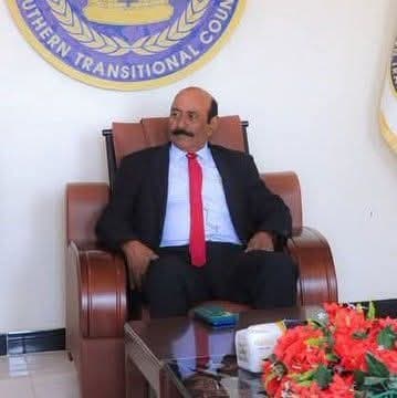 قبائل آل دحة (العوالق) تؤكد رفضها قرار القبض على الشيخ لحمر علي لسود "بيان"