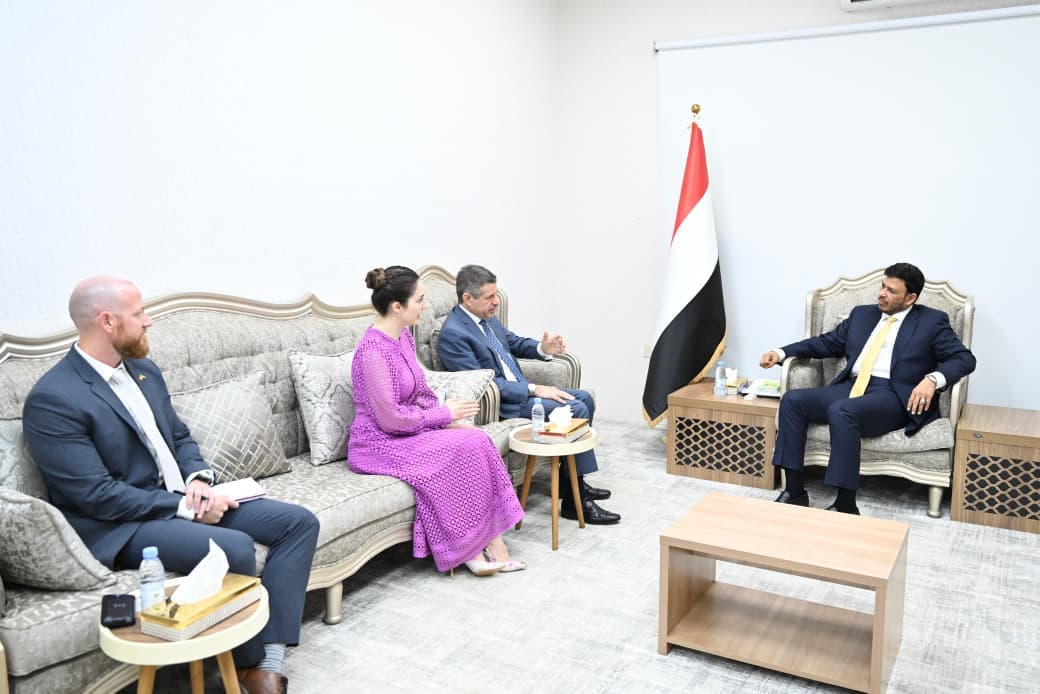 عليمي: بحث مع السفير الأمريكي ملفات إصلاح إقتصادي وإSecurity وتطورات إقليمية