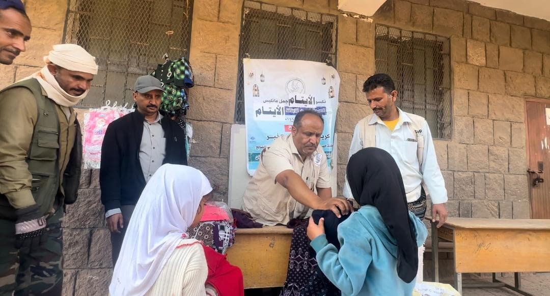 مؤسسة السلام تنفذ مشروع كسوة العيد للأطفال المعاقين والأيتام في الضالع ولحج