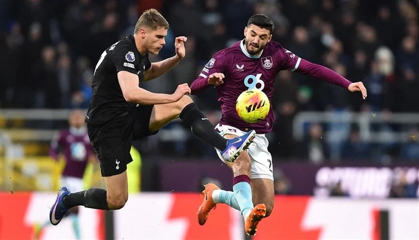 توتنهام يرفض في اللحظات الأخيرة الخسارة أمام بيرنلي