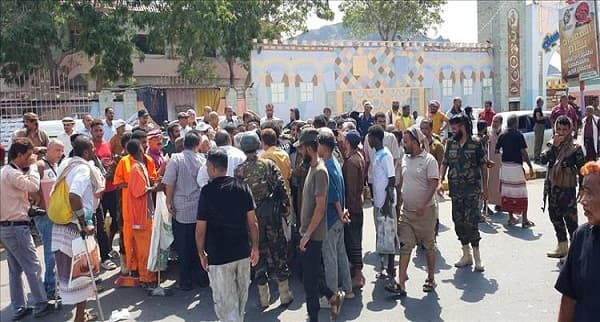 انتشار أمني في كريتر بالتزامن مع تظاهرة لأسر الشهداء 