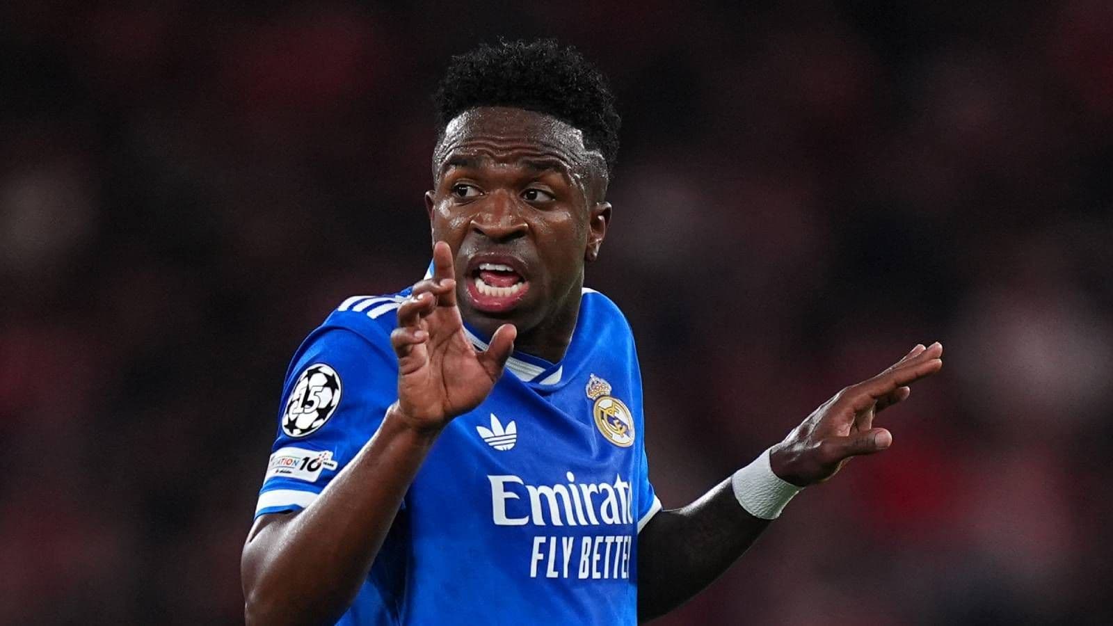 "لحظات من الرعب".. مستشار فينيسيوس الخاص يصاب بطلق ناري