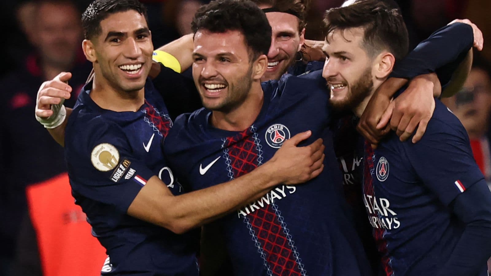 حكيمي يحصد لحظة خاصة مع باريس سان جيرمان وديمبيلي في عرض استثنائي