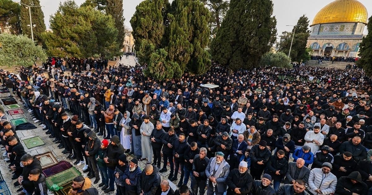 المسجد الأقصى يستقبل المصلين في أول جمعة بعد إغلاق 5 أسابيع (شاهد)