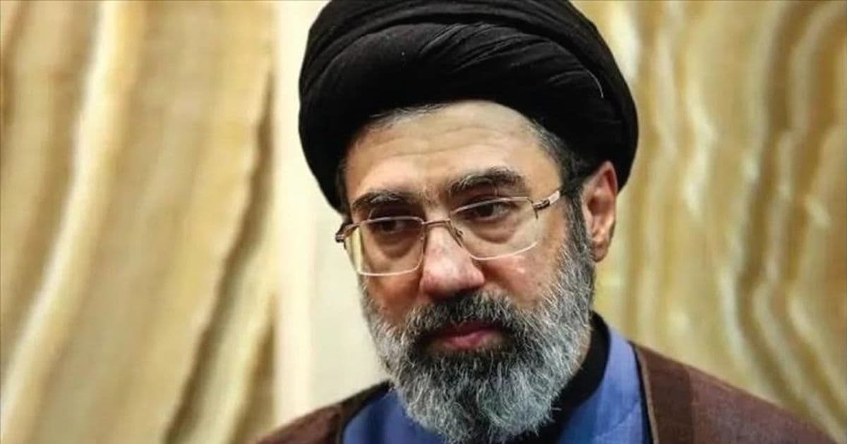 خامنئي في غموض: هل الحرس الثوري يدير إيران؟