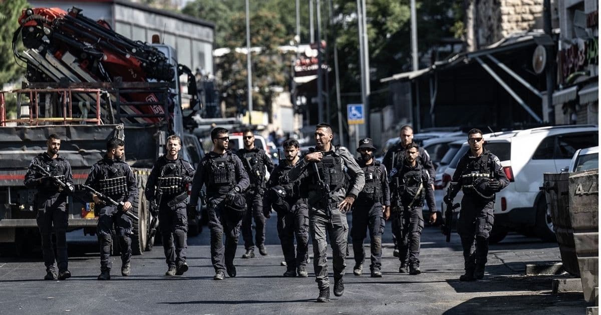 الاحتلال يغلق شوارع القدس قبيل صلاة الجمعة وينظم ماراثون تهويدي