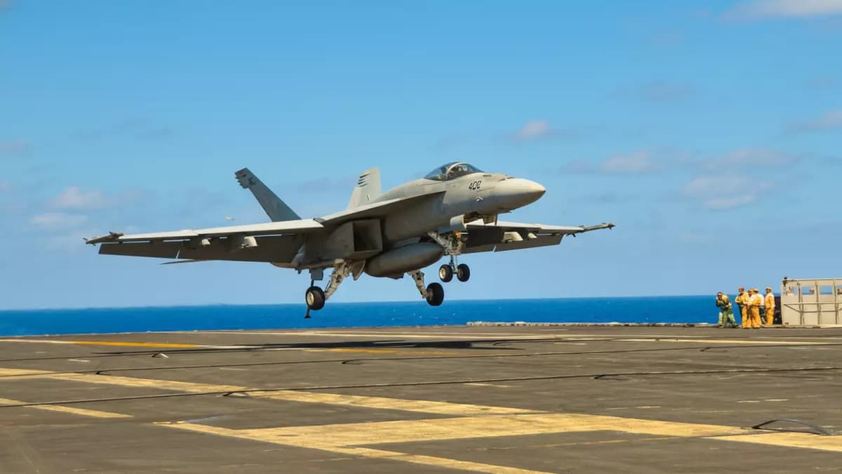 عاجل: مصدر إسرائيلي يكشف السر الخطير - ترامب قد يوقف الحرب بقرار مفاجئ خلال ساعات!