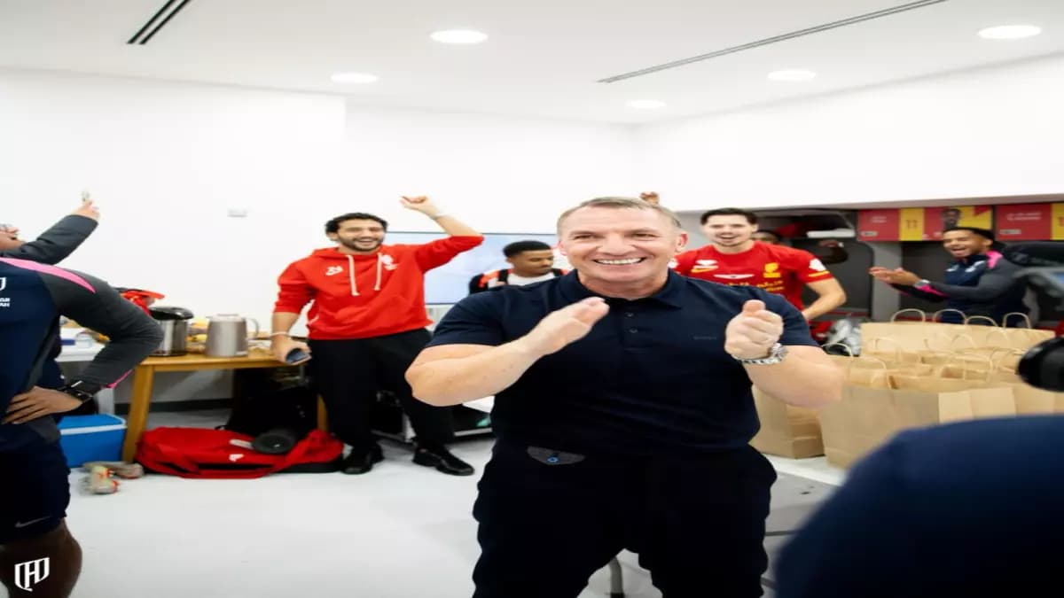 عاجل: العمار يصدم والده مشجع الأهلي بهدف تاريخي... ريمونتادا دراماتيكية تهز دوري روشن!