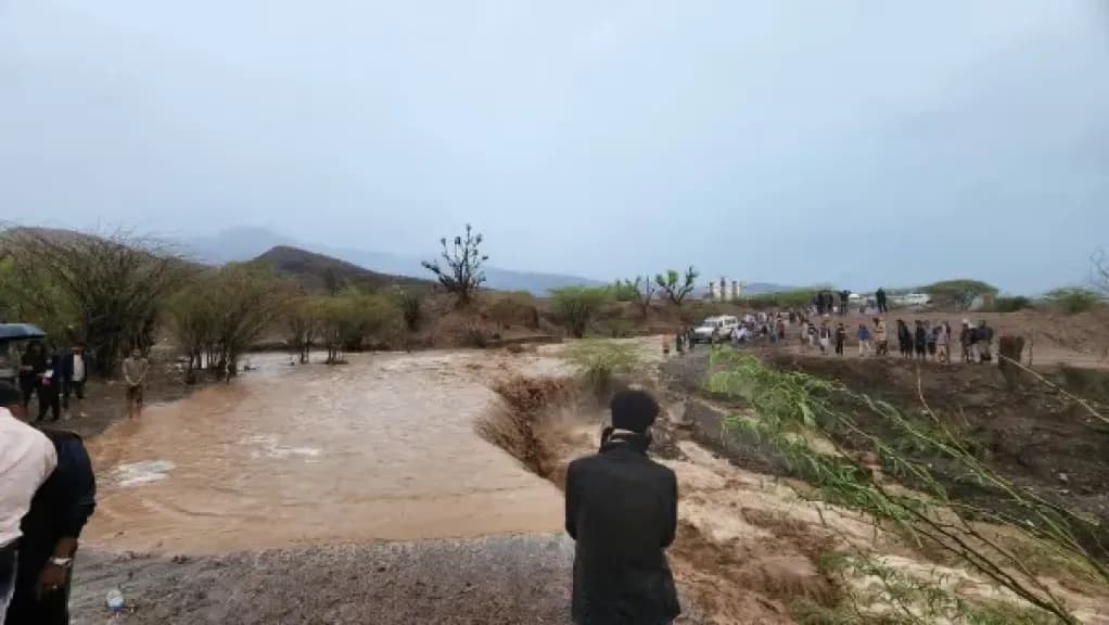 حصيلة مفجعة لسيول اليمن.. 17 قتيلاً ودمار واسع يضرب ‘‘النجيبة’’ وموزع وسط تحذيرات أممية