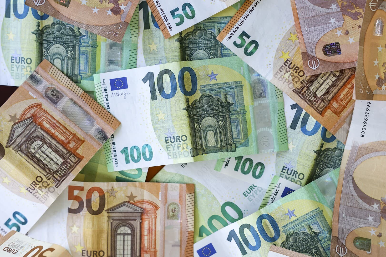 المركزي الألماني يسجل ثاني أعلى عجز في تاريخه