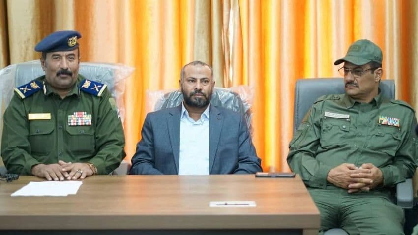 محافظ الضالع ووكيل وزارة الداخلية يزوران إدارة الأمن لمتابعة الجاهزية الأمنية