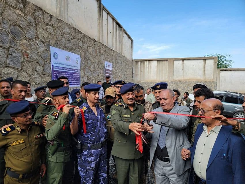 افتتاح فرعي الأحوال المدنية والسجل المدني في صالة والوازعية لتعزيز الخدمات الحكومية في تعز