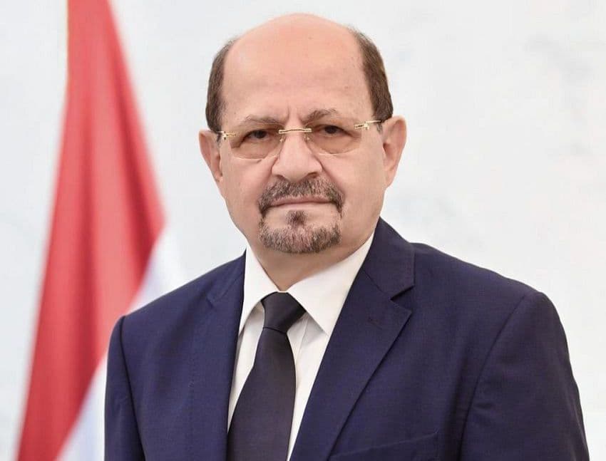 رئيس الوزراء يوجه بإجراءات عاجلة لملاحقة قتلة وسام قائد في عدن