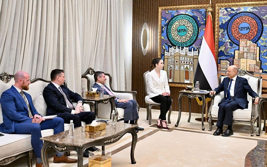 عليمي: إيران مشروع فوضى غير ملتزمة بالسلام