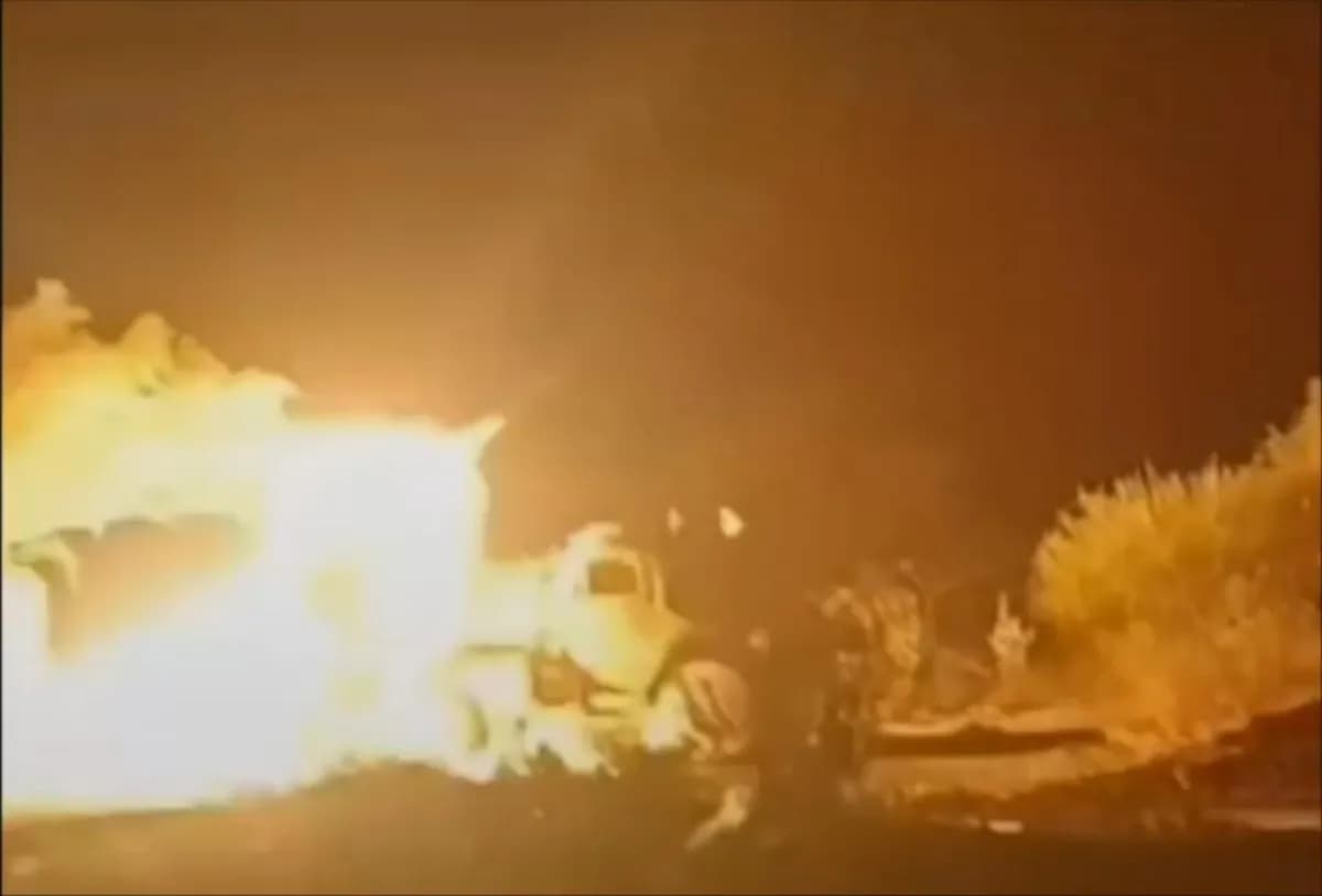 قصف مكثف يستهدف مواقع وتعزيزات مليشيا الحوثي في جبهات الضالع