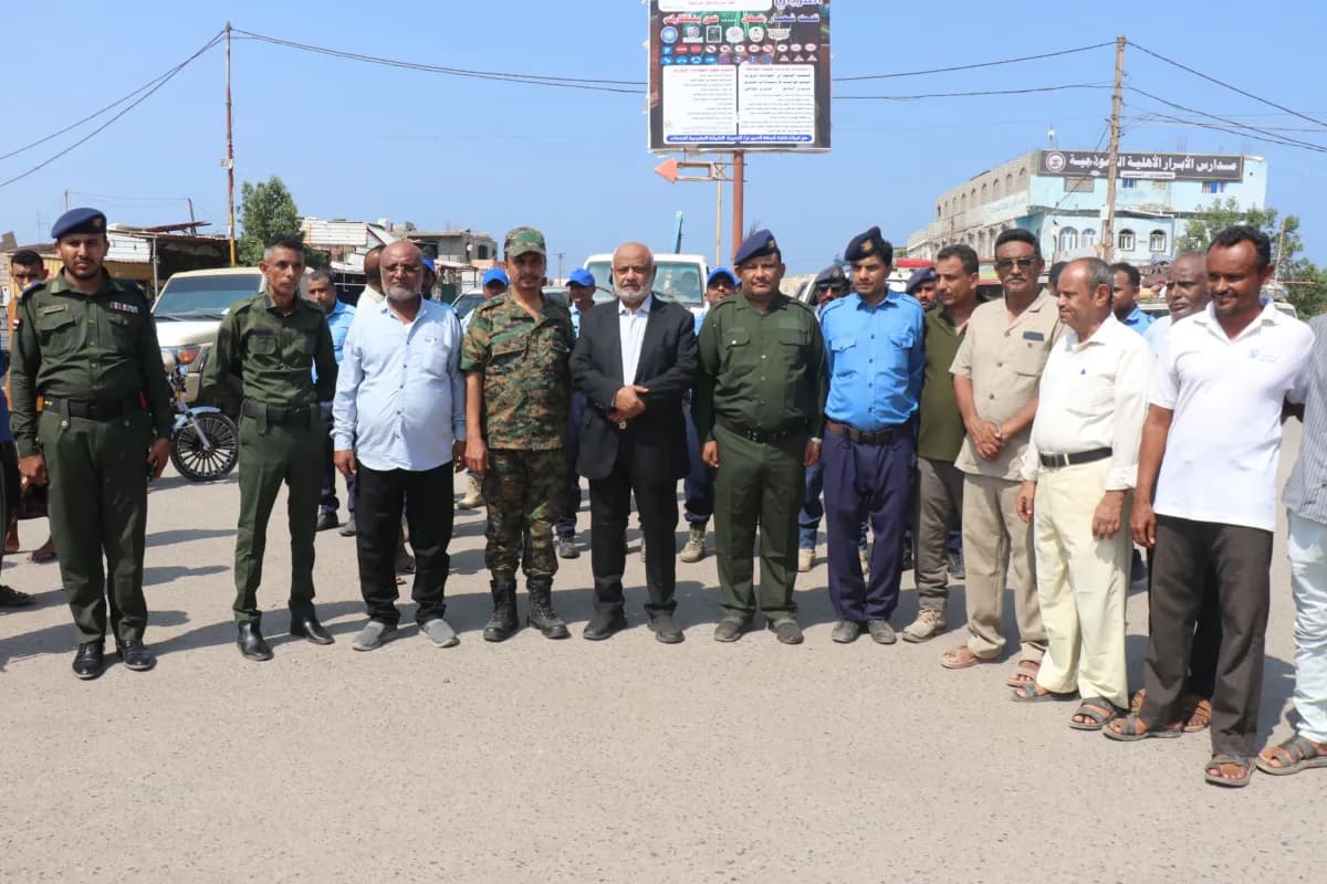 محافظ الحديدة يدشن فعاليات أسبوع المرور العربي في الخوخة