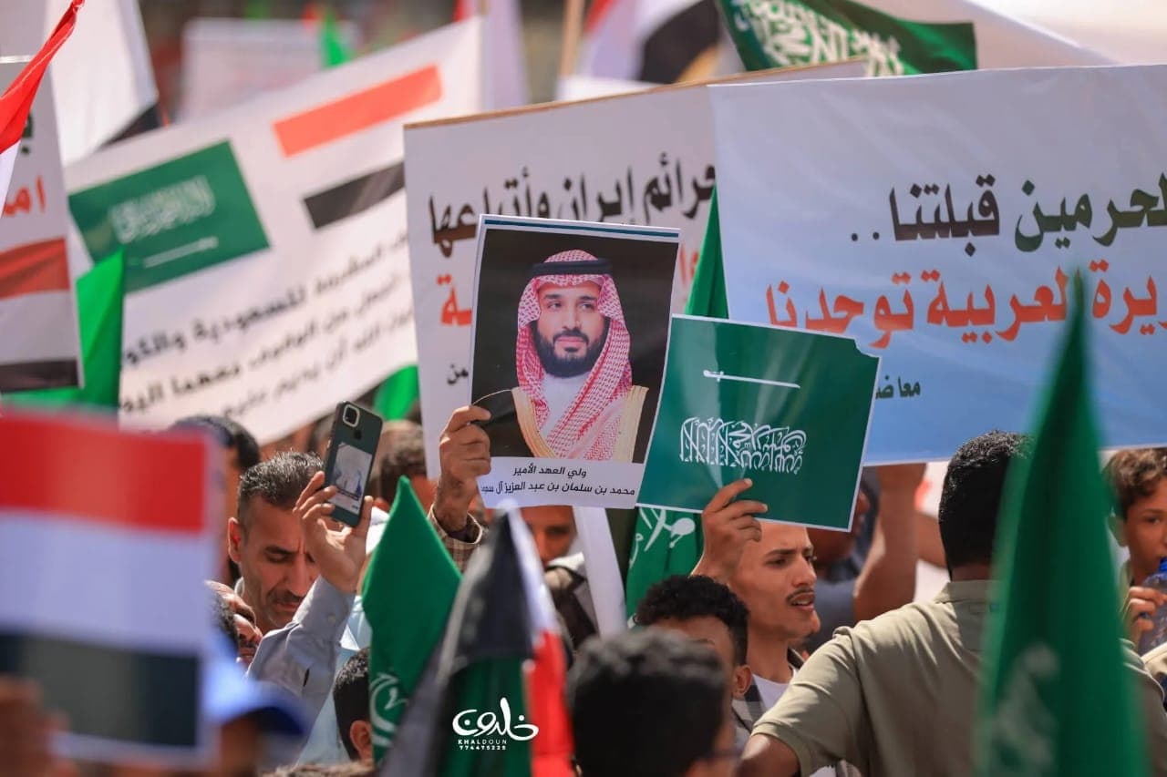 تعز تحيي ذكرى “عاصفة الحزم” وتشيد بالدور السعودي في اليمن