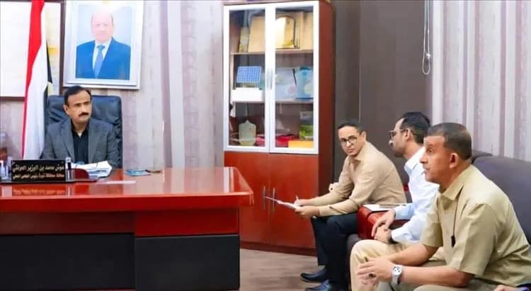 بن الوزير يدعم أندية شبوة ويدفع بهم في كأس الجمهورية