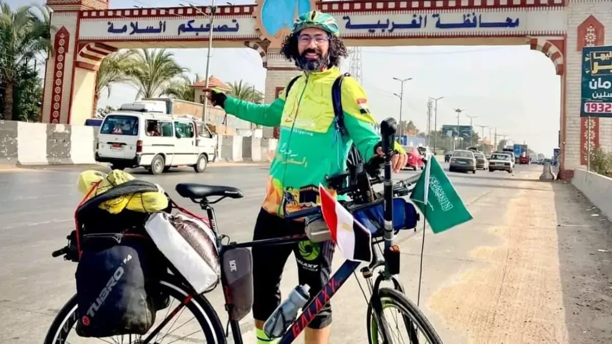 صادم: مصري يقود العجلة 31 يومًا من بسيون للعمرة... والنهاية ستبكيك!