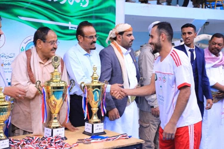 اختتام بطولة مأرب لكرة اليد.. الوطن بطلاً والسد وصيفاً وسبأ ثالثاً