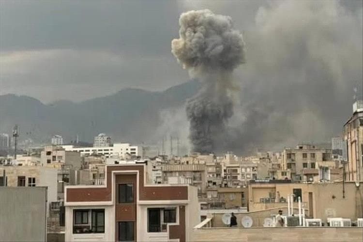 انفجارات في طهران وشكوك حول مسيّرات إيرانية