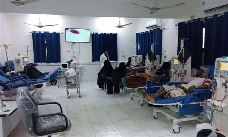 مقطع الكهرباء عن غسيل الكلى يثير مخاوف حياة المرضى في الحديدة