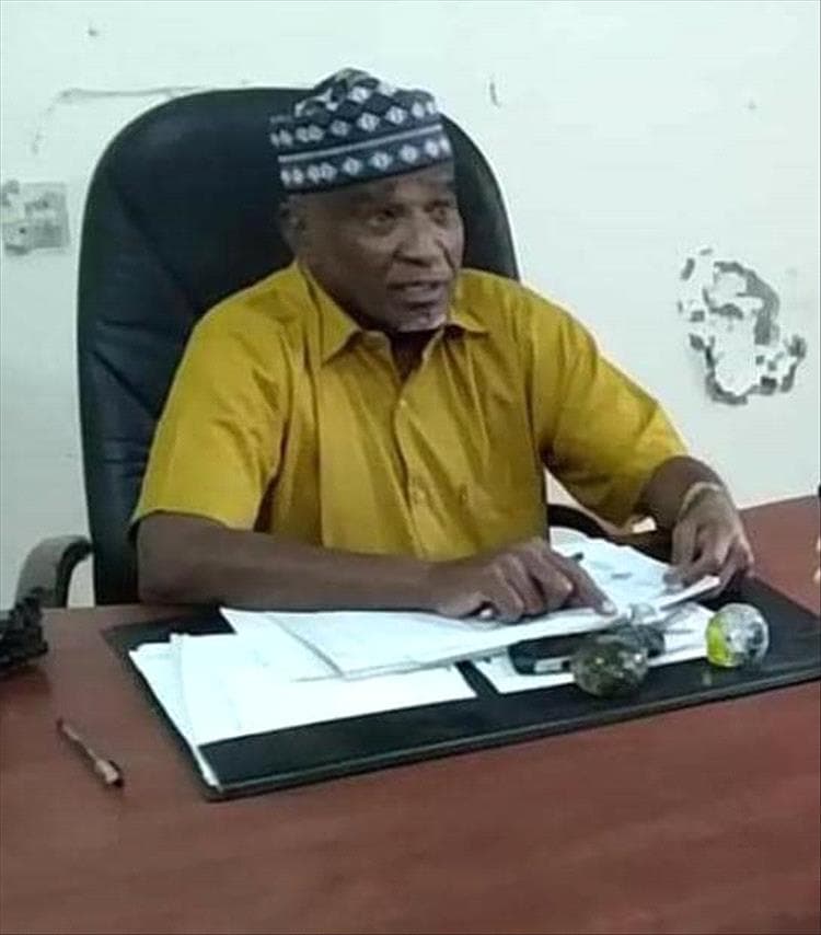 عمال النظافة والمحافظون على البيئة بعدن يطالبون بصرف المكرمة السعودية أسوة بزملائهم المدافعين عن الوطن