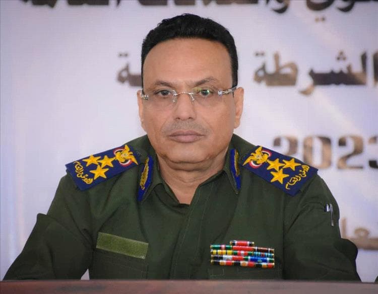 العميد باعش يدين اقتحام صحيفة «عدن الغد» ويعتبره انتهاكا صارخا لحرية الصحافة