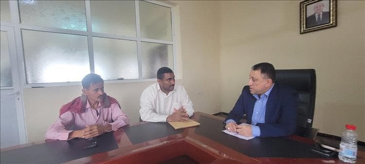 سلطة أبين تتكفل بعلاج زوجة الزميل ناصر الجريري