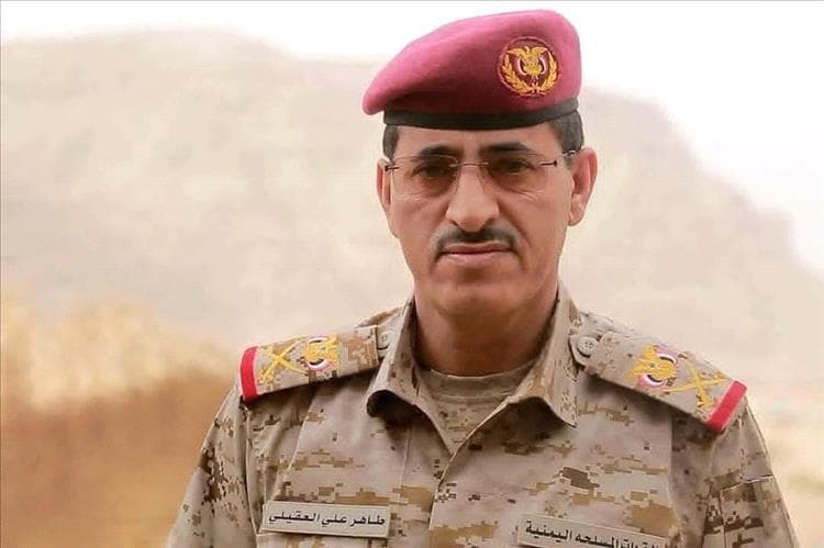 السيرة الذاتية لوزير الدفاع الجديد