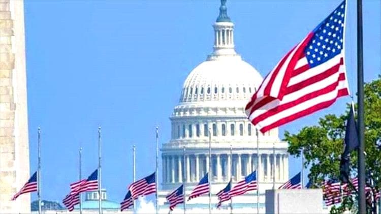 واشنطن تفرض حزمة عقوبات جديدة على كيانات وسفن متورطة في تهريب النفط