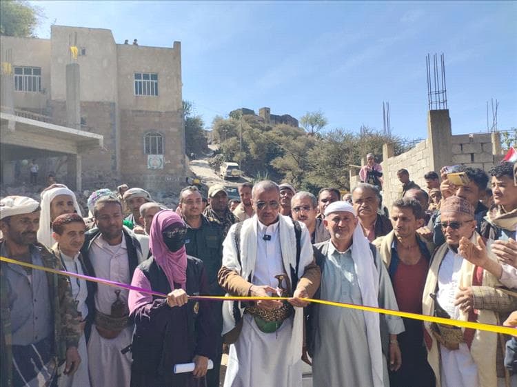 تعز.. مدير عام المسراخ يتسلّم مشروع تأهيل بئر عود بعزلة الأقروض بعد استكمال أعمال التنفيذ