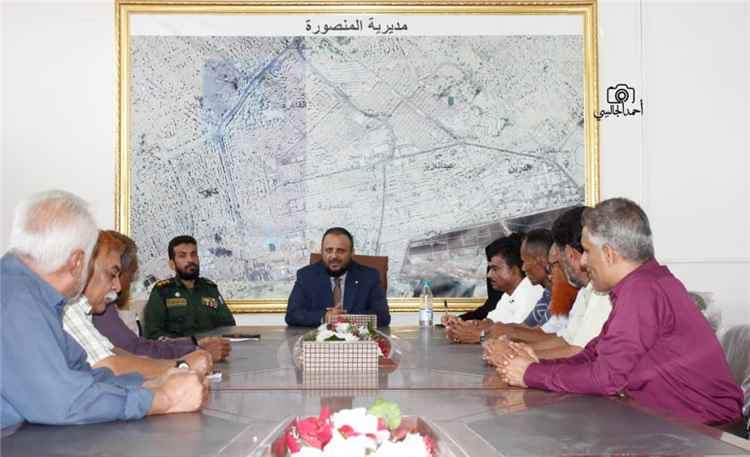 مدير عام مديرية المنصورة يلتقي أعضاء المجلس المحلي ويؤكد: خبراتهم الوطنية رصيد لا يجوز التفريط به
