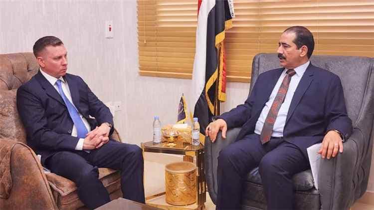 وزير الداخلية يبحث مع الملحق الأمني الأمريكي تعزيز التعاون في مجال مكافحة الإرهاب