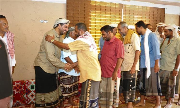 الشيخ العكبري يستقبل شخصيات اجتماعية وقبلية بمناسبة عيد الفطر المبارك