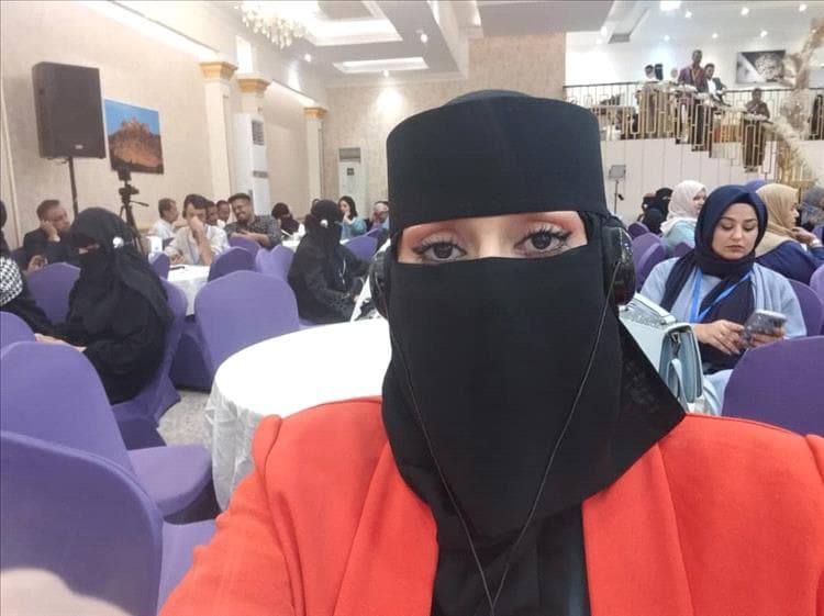 مديرة مكتب حقوق الإنسان في محافظة أبين تدين وتستنكر حملة التنمر والعنصرية التي استهدفت الأستاذة مسك المقرمي