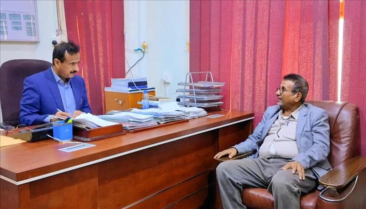 محافظ شبوة يشيد بنسبة حضور قيادات وكوادر مختلف الوحدات الادارية.