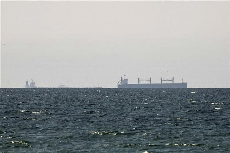 حقيقة استهداف السفينة المصرية في مضيق هرمز كما كشفها وزير النقل المصري