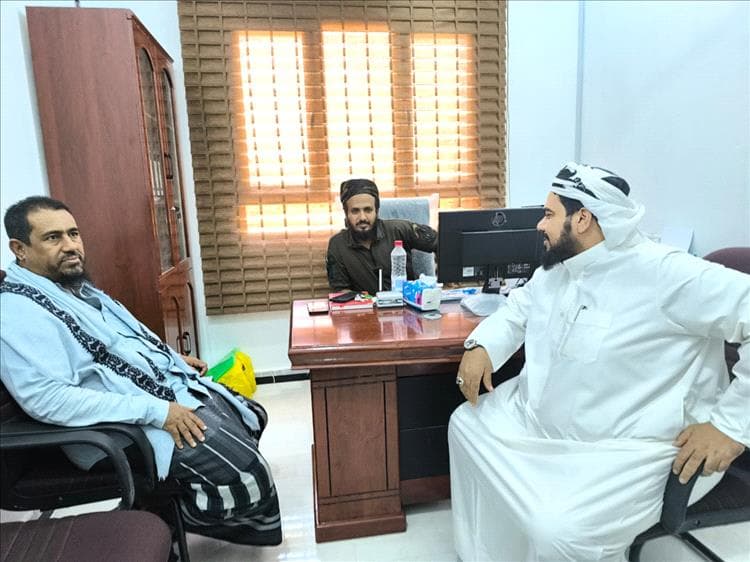 مدير عام مديرية خنفر "اليوسفي "يزور قوات الأمن الوطني بأبين ويؤكد أهمية تعزيز التنسيق الأمني