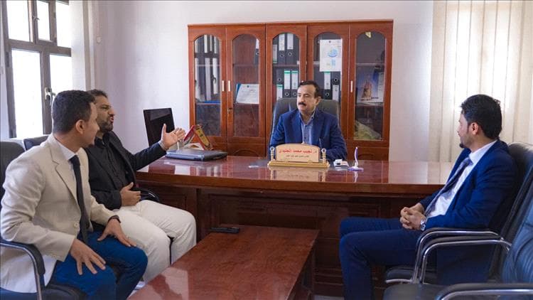 مناقشة اوضاع كلية الطب والعلوم الصحية بجامعة شبوة.