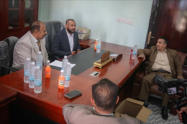 في اجتماع موسع ..  اللواء القبة يلتقي قيادة السلطة القضائية في المحافظة