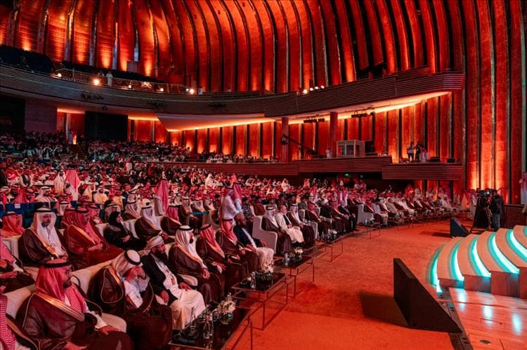 وزير الأوقاف يشارك في افتتاح منتدى العمرة والزيارة بالمدينة المنورة