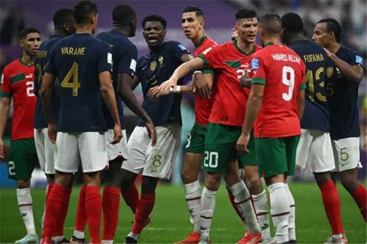 تفوق تاريخي للديوك وطموح مغربي كبير.. ترقب كبير لقمة فرنسا والمغرب بربع نهائي كأس العالم