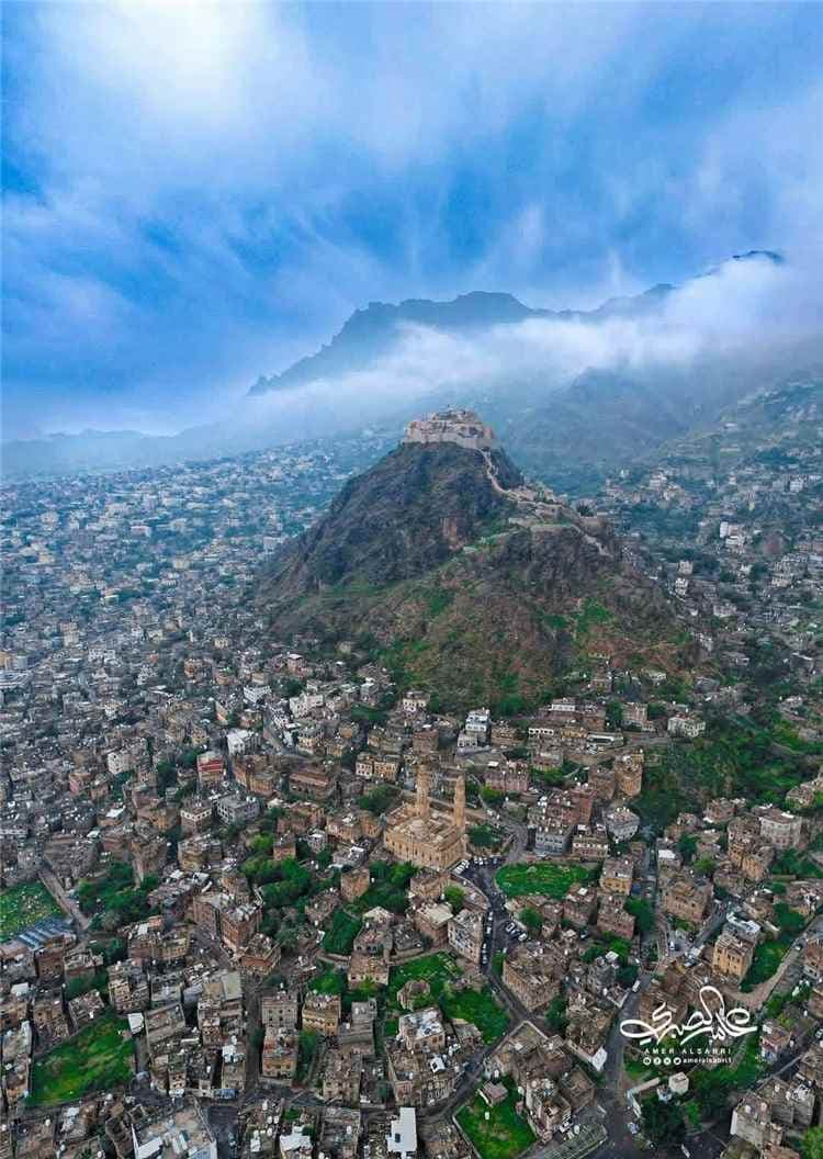 رسميا.. محور تعز يعلن كسر أعنف هجوم حوثي غربي المدينة استمر 6 ساعات متواصلة