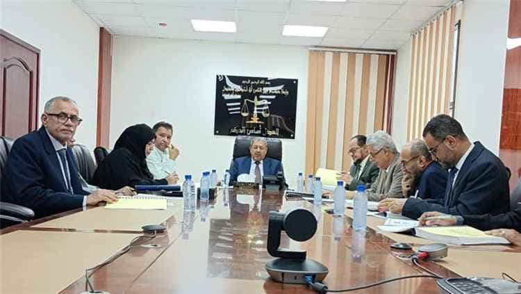 حزمة قرارات قضائية في اليمن.. ترقيات وانتدابات في 4 محافظات ورفع حصانة عن قاضٍ متهم جنائيا